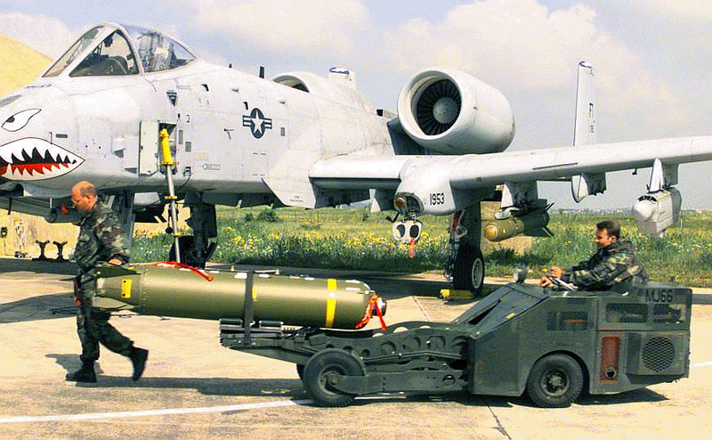 Illustration for article titled How Dumb Cluster Bombs Are Becoming Heinously Smart